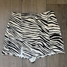 Cheetah print skort from Zara. Size M #animalprint #y2k Y2k Depop, Cheetah Print, Zara Women, Women's Skirt, Animal Print, Womens Skirt, Zara, Skirt