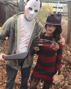 Freddy VS Jason #CouplesCostume Jason Halloween Costume, Best Halloween Costumes For Couples, Halloween Costumes Couple, Freddy Krueger Costume, Mario And Peach, Cool Couple Halloween Costumes, Scary Couples Halloween Costumes, Freddy Vs Jason, Character Halloween Costumes