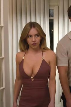 'Anyone But You': Where to Get Sydney Sweeney's Outfits As Bea — Femestella Sydney Sweeny Anyone But You, Anyone But You Movie Sydney Sweeney, Sydney Sweeney Anyone But You Dress, Bea Anyone But You Outfits, Sidney Sweeney Style, Anyone But You Movie Outfits, Sydney Sweeney Bikinis Outfit, Sydney Sweeney Blue Dress, Anyone But You Outfits Bea