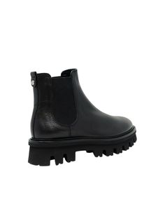 AGL D721580PTWALDII0000 BLACK LEATHER NATALIA CHELSEA ANKLE BOOTS, product code D721580PTWALDII0000, color BLACK, material LEATHER, details RUBBER SOLE, season FW23 Platform Ankle Moto Boots For Workwear, Winter Leather Chelsea Ankle Boots, Winter Leather Chelsea Boots, Leather Moto Boots With Vibram Sole For Work, Black Platform Ankle Boots With Lug Sole, Black Ankle Platform Boots With Lug Sole, Platform Chelsea Ankle Boots For Work, Calf Leather Boots With Rubber Sole And Flat Heel, Black Leather Boots With Vibram Sole