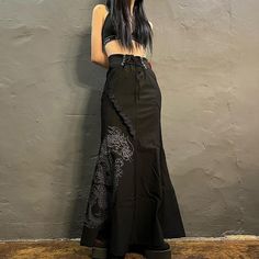 Material : Polyester, Spandex Design: Lace-up Pattern: Dragon Length: Maxi Elasticity: Non-stretch Style : Edgy Aesthetic, Festival Size (cm) Waist Hip Length S 64-74 94 101 M 68-78 98 102 L 72-82 102 103 Size (inch) Waist Hip Length S 25.20-29.13 37.01 39.76 M 26.77-30.71 38.58 40.16 L 28.35-32.28 40.16 40.55 Y2k Chinese, Midi Skirt Y2k, Girls Long Skirts, Y2k Kawaii, Printed Long Skirt, High Waist Long Skirt, Nature Dress, Skirt Y2k, Corset Bustier