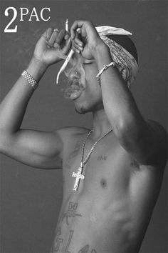 Tupac Albums, Hip Hop Images, Happy Birthday King, Iconic Poster, Gangsta Rap, Tupac Shakur, Black And White Posters, Muhammad Ali