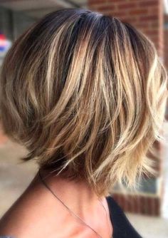 Short Layered Bob, Short Layered Bob Hairstyles, Stacked Bob Hairstyles, Bob Hairstyles For Thick, Medium Bob Hairstyles, Layered Bob Hairstyles, Short Layered