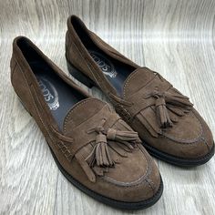 Pre Owned Tod's Suede Tassel Accents Loafers, Used Shoes Can Include Signs Of Wear Such As Scuffs And Scratches, Dust And Creases From Normal Use, Dirt, Stain Or Damage Will Be Shown In Photos. See All Pictures As They Are Part Of The Of The Description. Love The Item But Not The Price? Make An Offer. T Casual Tassel Loafers With Round Toe For Galas, Tassel Loafers With Round Toe For Galas, Fall Galas Tassel Loafers With Round Toe, Fall Gala Tassel Loafers With Round Toe, Fall Tassel Loafers With Brogue Detailing, Fall Slip-on Tassel Loafers With Brogue Detailing, Casual Suede Tassel Loafers With Brogue Detailing, Casual Tassel Loafers With Brogue Detailing And Almond Toe, Casual Wingtip Tassel Loafers For Fall