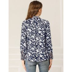 This blouse is made from elegant and lightweight floral printed fabric. Vintage Boho floral print sweetens this bow tie v-neck blouse top. A long-sleeved button-up style featuring self-tie bow detail, this is an essential top that is perfect for dressing up or down. It is made from comfortable, floaty fabric with a button cuff and v-neckline for gentle shaping and a neat silhouette. Couple perfectly with a coat as a bottoming shirt for a dynamic look. The model is wearing in size XS (Height: 5'1 Pussybow Blouse, Floral Chiffon Blouse, Peplum Shirts, Casual Summer Tops, Fitted Blouses, Bow Blouse, Elegant Blouses, Bottoming Shirt, Tie Bow