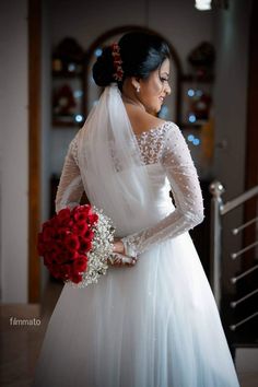 Christian Wedding Bride Poses, Cristin Wedding Pose, Christian Bride Poses, Christian Wedding Poses, Christian Poses, Christian Bridal Gown, Wedding Frock Designs, Christian Wedding Photography, Christian Wedding Dress