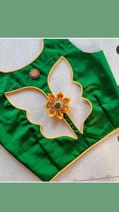 Trending Blouse Back Designs, Simple Saree Blouse Designs, Simple Blouse Pattern, Latest Blouse Neck Designs, Free Quizzes, Patch Work Blouse Designs, Latest Blouse Designs Pattern, Cutout Blouse, Latest Model Blouse Designs