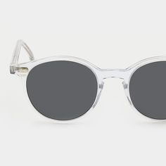 Sunglasses Unisex TBD Eyewear Cran Eco Transparent | Grey. Cran's iconic clear bioacetate prescription frame is here combined with the grey bio-based lenses. Thanks to the versatility of the round shape, it is perfect for every face and occasion. Lens: 100% UV protection. Filter: Category 3 Modern Round Clear Sunglasses, Everyday Clear Sunglasses With Uva Protection, Everyday Clear Anti-reflective Sunglasses, Clear Round Frame Polarized Sunglasses, Clear Round Frame Sunglasses With Tinted Lenses, Clear Sunglasses With Tinted Round Frame, Clear Sunglasses With Tinted Lenses And Round Frame, Clear Tinted Lenses Round Frame Sunglasses, Modern Clear Round Frame Sunglasses