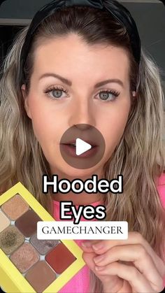 Chelsea Bare on Instagram: "Gotta love gravity right?! 🤪 Thankfully with a few adjustments, you can still wear and enjoy eyeshadow! #hoodedeyes #hoodedeyetutorial #hoodedeyetips #easyeyeshadow #eyeshadowtips #tutorial #makeup #easymakeup #seint #seinteyeshadow #beautytips #over30 #over40 #over50 #matureskin #matureskinmakeup" Eyeshadow For Hooded Eyelids, Makeup For Hooded Eyelids, Eye Makeup For Hooded Eyes, Eyeshadow Techniques, Eyeshadow For Hooded Eyes, Red Hair Looks, Tess Gerritsen