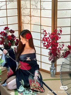 ID：dongli1216_ Yukata Pose Reference, Japanese Kimono Aesthetic, Kimono Portrait, Kimono Hairstyle, Kimono Outfit Japanese, Kimono Aesthetic, Pretty Kimono, Japan Photoshoot, Pretty Kimonos