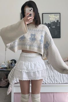 Rainy Day Outfit For Spring, Outfit For Spring, Kawaii Fashion Outfits, Cute Outfits For School, Disco Outfit, Interview Outfit, Rainy Day Outfit, Day Outfit, Pink Outfit