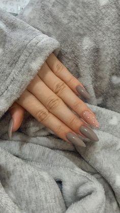 Grey Nails 2023, Nail Ideas Gray, Grey Acrylic Nails Designs, Grey Sparkle Nails, Soft Nails Ideas, Grey Almond Nails, Gray Nails Acrylic, Grey Nails Acrylic, Gray Nails Ideas