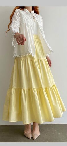 No Waist Dress, Yellow Abaya, Modest Dresses Casual, Cute Dress Outfits, Trendy Dress Outfits, Simple Pakistani Dresses, Muslim Fashion Outfits, Designer Dresses Casual, Muslimah Fashion Outfits