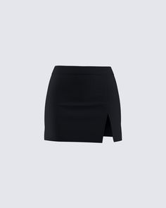 Cheap Zara Mini Skirt For Party, Cheap Zara Mini Skirt For Night Out, Cheap Fitted Forever 21 Skirt, Cheap Black Zara Skirt, Black Skirt Pleated, Mini Skirts Outfits, Skirts Aesthetic, Pencil Skirt Short, Black Pencil Skirt Outfit