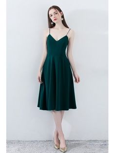 Simple Chic Dark Green Homecoming Dress V-neck with Straps Dark Green Homecoming Dresses, Green Homecoming Dress, Dresses Night, Simple Homecoming Dresses, Prom Dresses Simple, Green Homecoming Dresses, V Neck Prom Dresses, Short Prom Dress, Simple Chic