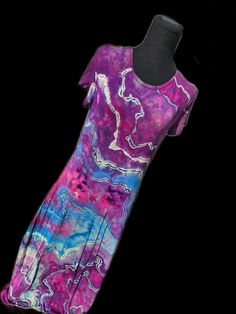 This ankle length maxi dress, with pockets,  is a unique and perfect outfit for all year. Great for summer by a pool or dinner in the fall.  It is made in a custom ice dye process to create a unique pattern. It is truly a one of a kind dress for any occasion. This post is for this listing and is ready to ship to you. Please see size chart for sizing info.  Message me with any questions. Purple Geode, Ice Dye, Bleu Violet, Tie Dye Maxi Dresses, Dye Dress, Tie Dye Maxi, Fall Dress, Ice Dyeing, Tie And Dye