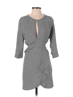 On Twelfth Casual Dress Size: Small Gray Dresses - used. 70% POLYESTER, 29% COTTON, 1% SPANDEX, Wrap, Crew Neck, Houndstooth, Short, 3/4 Sleeve | On Twelfth Casual Dress - Wrap: Gray Houndstooth Dresses - Used - Size Small Sleeveless Houndstooth Summer Dress, Knee-length Houndstooth Dress For Office, Fitted Houndstooth Long Sleeve Dress, Black Houndstooth Mini Dress, Knee-length Houndstooth Midi Dress, Houndstooth Dress, Gray Dress, Casual Dresses For Women, Wrap Dress