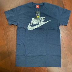 Brand New Soft Cotton True To Size Nike Navy Tops With Letter Print, Nike Navy T-shirt With Graphic Print, Nike Blue Shirt With Graphic Print, Nike Navy Tops For Streetwear, Nike Blue Casual Shirt, Nike Casual Blue Shirt, Casual Blue Nike Shirt, Casual Blue Nike T-shirt, Nike Blue