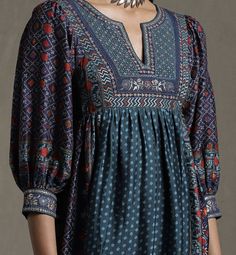 Black Gorget Suit Design, Ajrak Kurta Designs, Ajrakh Suit Designs, Cotton Dress Pattern Indian Neck, Ajrak Kurti Designs, Deep Neck Kurti Designs, Ajrak Dress Designs, Ajrakh Kurti Designs Latest, Ajrakh Kurta Designs