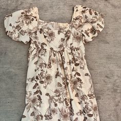 Never Worn, Really Cute Flowy Dress. Would Be Good For Thanksgiving Or The Fall. It Was Too Big On Me And The Neckline Is Very Slightly Off The Shoulder Cute Flowy Dresses, Altard State Dresses, Altard State, Altar'd State, Flowy Dress, The Fall, Off The Shoulder, Thanksgiving, Mini Dress