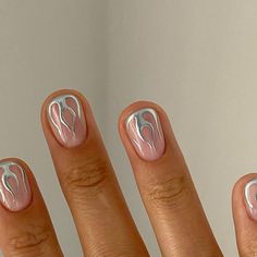 Shelley Graham on Instagram: "GO BIG OR GO CHROME A TGB first! Chrome Pigments have landed️. #AD Iv use Aqua chrome pigment over Daisy studio gel to create these flames. You don’t need long nails to have fun nail art 😜 #chromenails #chromenailart #chromeflames #flamenails #flamenailart #shortnailart #shortnails #biabdolly #thegelbottle #thegelbottleinc #gelpolish #silvernails #nailtrends #tgbpigments #tgb #gelnails #nailart #nailsofinstagram #showscratch #nailitdaily" Short Nails Ideas Flames, Minimal Design Nail Art, Chrome Design Nails Short, Short Gel Nail Designs Chrome, Grey Flame Nails, Silver Chrome Flame Nails, Nails For Rave, Nail Art Lightning, Silver Flames Nails