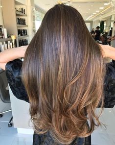 Long Hair Extensions, Haircut Styles, Elizabeth Hurley, Trendy Hair Color, Balayage Brunette, Brown Blonde Hair, Hair Color Balayage