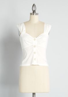 You will feel serene in springtime style when you rock this white cotton tank top from our ModCloth namesake label. Inspired by the effortless chicness of vintage country-western style, this semi-fitted top has gorgeously shirred detailing at the tank straps and flirty sweetheart neckline, a full button-up front, along with a smocked panel at the back for ease of fit. We could sing about this top forever, but we’d rather you take the mic ! Cotton. Machine wash. Fabric does not provide stretch. S Vintage Style Swimwear, Wardrobe Building, Designer Plus Size Clothing, Casual Dresses Plus Size, Midi Dress Plus Size, Vintage Swimwear, Plus Size Outerwear, Midi Dress Casual, Plus Size Sweaters