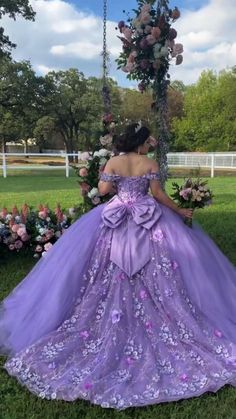 Butterfly Themed Quinceanera, Quince Purple, Rapunzel Quinceanera Theme, Butterfly Quinceanera Dress, Quince Stuff, Xv Dresses, Pretty Quinceanera Dresses, Quince Dress