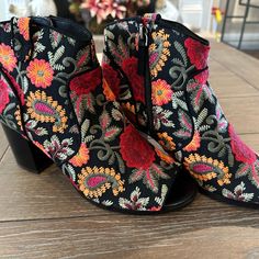 These Are Gorgeous!! Brand New In Box. They Are Perfect! 2.5 Inch Heel. The Embroidered Work On These Is Fabulous! Definite Head Turners!! Painted Boots, Vintage Shoes Women, Embroidered Heels, Fantasy Wardrobe, Crown Vintage, Vintage Heels, Black Suede Booties, Buckled Heels, Black Ankle Booties