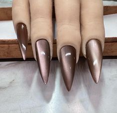 Brown Cateye Nail, Cat Eye Fall Nails, Dark Cat Eye Nails, Short Press Ons, Fall Cat Eye Nails, Brown Cat Eye Nails, Nail Art Brown, Cat Eye Nail Art, Nails Cat Eye