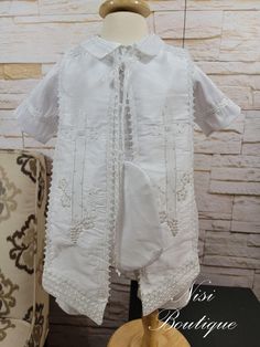 "White Color comes with 4 pieces Baby Boy Any Occasion Outfit It is perfect for Any Elegant Occasion, Parties in Gardens or in the beach, blessing or any special occasion Comes with: -Shirt -Jumper -Sash -Beret Measurements are in inches: Size 6-9 months, Jumper (waist 16\", long 21\") Shirt (Shoulder to shoulder 8\") Size 9-12 months, Jumper (waist 18\", long 22\") Shirt (Shoulder to shoulder 9\") Size 12-18 months, Jumper (waist 19\", long 23\") Shirt (Shoulder to shoulder 9\") Size 18-24 mont Elegant Short Sleeve Baptism Sets, White Short Sleeve Sets For First Communion, White Short Sleeve Set For First Communion, Baby Boy Christening Outfit, Boy Christening Outfit, Boy Baptism Outfit, Baby Boy Christening, 21 Shirt, Occasion Outfit