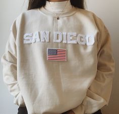 Unisex San Diego Sweatshirt | San Diego Crewneck | California Sweatshirt | Custom State Sweatshirt | College Sweatshirt |Vintage Sweatshirt California Crewneck, Vintage College Sweatshirts, California Sweatshirt, Mini Outfit, Beach Sweatshirt, Crewneck Vintage, Aesthetic Grunge Outfit, Usa States, University Sweatshirts