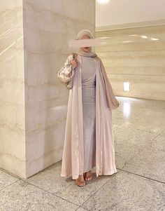 Abaya Designs 2023, Popular Clothing Styles, Estilo Hijab, Kebaya Muslim, Street Hijab Fashion, Mode Turban, Modest Fashion Hijab