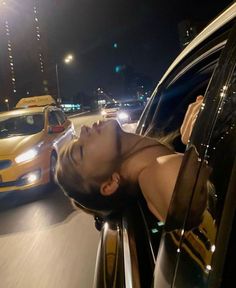 Night out | trip | road trip | city lights | night lights | taxi | car | car photoshoot | aesthetic | girl | model | influencer | instagram | dark aesthetic | 777 Shotting Photo, Nyc Girl, Night Vibes, Foto Ideas Instagram, Teenage Dream, City Aesthetic