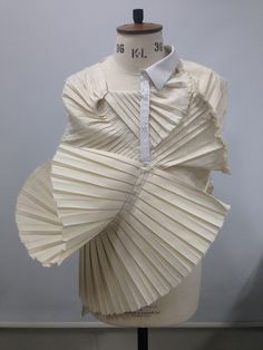 Draping Dress, Sculptural Fashion, Fashion Layout, Dress Forms, Thrift Fashion, Study Style, Tech Fashion