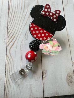 Minnie Mouse Head, Medical Fashion, Badge Buddy, Nursing Teacher, Teacher Lanyard, Beadable Products, Button Badge, Retractable Badge Reel