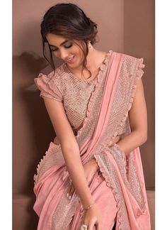 Chiffon Blouses Designs, Georgette Silk Saree, Border Art, Lace Blouse Design, Latest Bridal Blouse Designs, Net Blouse, New Saree Blouse Designs, Traditional Blouse Designs, Latest Model Blouse Designs