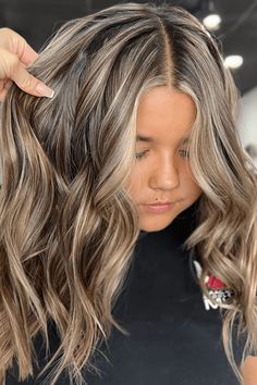 dirty blonde, highlights, hairstyles Light Brown Hair With Low Lights And Highlights, Blonde Balayage Highlights On Dark Hair, Dirty Blonde With Highlights, Dirty Blonde Hair With Highlights, Highlights Styles, Blended Highlights, Blonde Looks, Warm Blonde Highlights, Fall Highlights