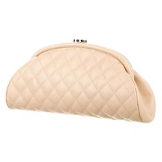 Chanel Classic Vintage Beige CC Diamond Quilted Caviar Timeless ClutchThis stylish clutch is beautifully crafted of beige diamond quilted caviar leather. The clutch features a polished silver kiss lock in the form of a Chanel CC logo that opens to a beige leather interior with a zipper pocket. This stylish clutch will be ideal for any evening with the essentials from the one of a kind look by Chanel!Made in Italy Quilted Clutch, Chanel Clutch, Vintage Chanel Bag, Chanel Brand, Gold Bag, Vintage Clutch, Chanel Fashion, Crossbody Clutch, Diamond Quilt