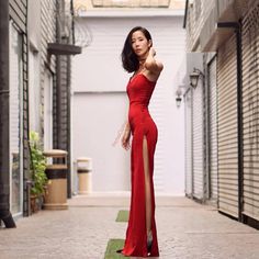 Women's Summer Red Jumpsuit/Spaghetti Strap/V Neck/High Waist/Slinky Side Split Wide Legs /70s vinta 70s Jumpsuit, 70s Vintage Fashion, Cocktail Night, Womens Jumpsuits, Prom Dresses Gowns, Red Jumpsuit, Night Out Outfit, Fashion Night, Night Out Dress