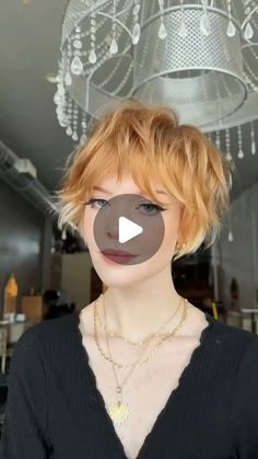 Punk Pixie Cut, Punk Bob Haircut Bangs, Short Textured Bob, Hair Powder, Straight Hair Cuts, Bob Haircut With Bangs, Bob Hairstyles For Thick, Edgy Haircuts, Short Choppy Hair