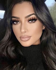 Jet Black Hair Brown Eyes, Latina Makeup, Formal Makeup, Face Time, Glam Makeup Look, Glamour Makeup, Foto Poses, Makeup Styles