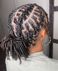 Explore 27 Stunning Loc Hairstyles for Women 2024: From Barrel Twists and Faux Locs Short Starter Loc Styles For Women, Braided Loc Updo, Pony Updo, Twisted Locs, Loc Styles Short, Loc Hairstyles For Women, Low Pony Hairstyles, Afro Hair Bun