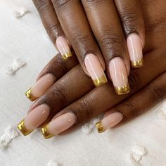 Golden French Gold French Tip Coffin, French Tip Coffin Nails, Shimmery Nail Polish, French Tip Coffin, Gold French Tip, Classic Nail Art, Pink French Manicure, Oval Shaped Nails, Geometric Nail Art