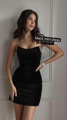 Clubwear Aesthetic, Party Dresses Short Clubwear, Evening Dresses Casual, Black Dress Aesthetic, Party Dresses Short, Fancy Short Dresses, Tight Dress Outfit, Black Dresses Classy, Dresses Classy