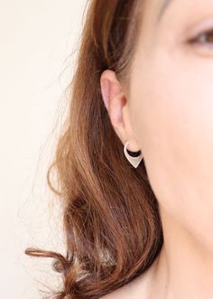 This pair of hoops are made from sterling silver and they come with butterfly ear backs. They are 20 mm long and 15 mm wide. If your ears can handle a bigger gauge I can make this pair a sleeper one without the need to have an ear back. If you prefer it smaller, have a look here: https://www.etsy.com/listing/628994062/small-hoops-sterling-silver-geometric?ref=shop_home_active_9&crt=1 Each pair is handmade to order and may slightly vary from the pictures. Please allow for subtle variations ma Modern Small Hoop Cartilage Earrings, Modern Nickel Free Cartilage Earrings For Everyday, Modern Nickel-free Cartilage Earrings For Everyday, Modern Sterling Silver Pierced Huggie Earrings, Nickel-free Modern Sterling Silver Cartilage Earrings, Modern Nickel-free Sterling Silver Cartilage Earrings, Modern Nickel-free Everyday Cartilage Earrings, Modern Hypoallergenic Sterling Silver Cartilage Earrings, Modern Sterling Silver Cartilage Earrings For Everyday