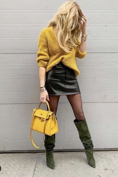 Street Mode, Colour Combinations Fashion, Club Outfits For Women, Yellow Sweater, Fashion Mode, Winter Fashion Outfits, Suho, Outfits Casuales