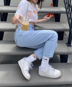 Air Force 1 With Socks, Jeans Tennis Shoes Outfit, Sneakers And Socks Outfit, Socks And Jeans, Dress And Sneakers, Dress And Sneakers Outfit, Socks Outfit, Tennis Shoes Outfit, Sneakers And Socks