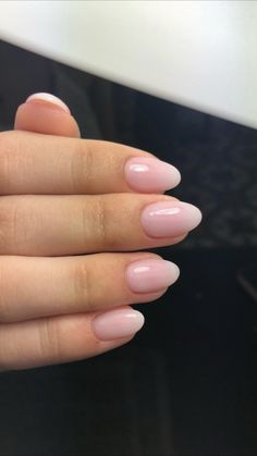 Almond Pretty Nails, Oval Nails Acrylic Short, Bridal Nails Almond Shape Short, Dip Nails Oval Shape, Sheer Pink Oval Nails, Cute Short Round Acrylic Nails, Small Round Nails Acrylic, Soft Pink Oval Nails, Short Almond Acrylic Nails Natural Pink