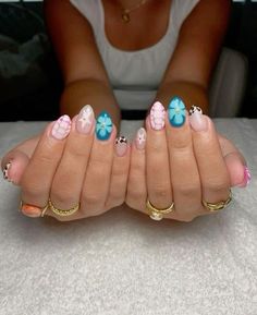 2024 Trends Nails, Trendy Unique Nails, Mismatch French Tip Nails, Busy Nails Designs, Vacation Nails Mexico, Mail Inspo 2024 Summer, Elaborate Nail Art, Nail Inspo Aura, Y2k Almond Nails